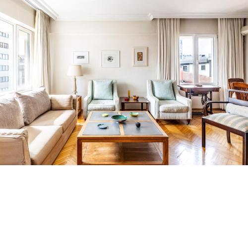 Stylish and Spacious Flat in Erenkoy