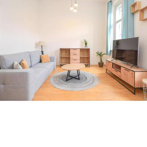 Stylish apartment near Old Town