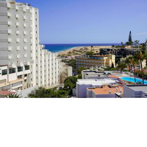 Stylish apartment with stunning sea view.
