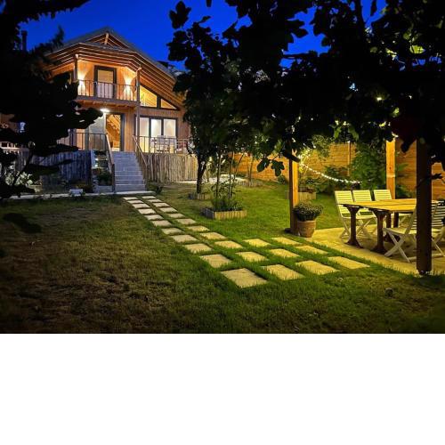 Stylish Bungalow Villa In City