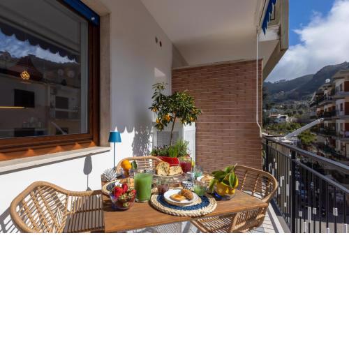 Stylish & Elegant Flat with Terrace