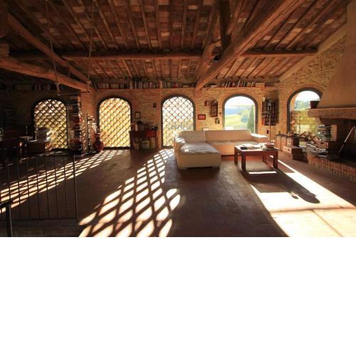 Stylish house in the Chianti with horse stables