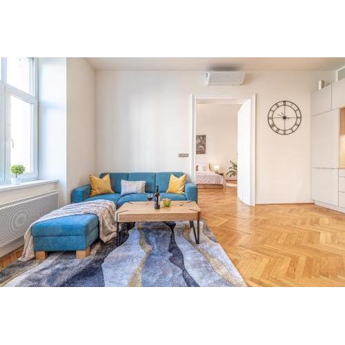 Stylish luxury flat in Old Town