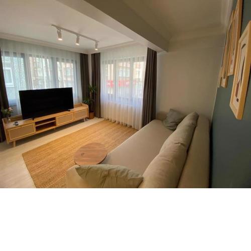Stylish Renovated Apt Near Metro 6
