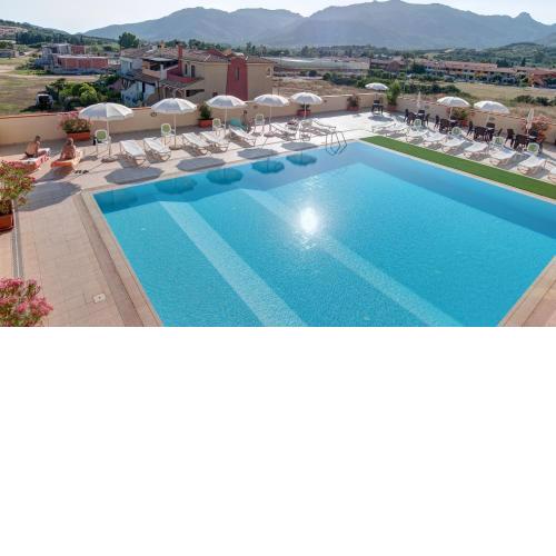 Stylish Residence Le Fontane 1 Bedroom Apartment sleeps 3