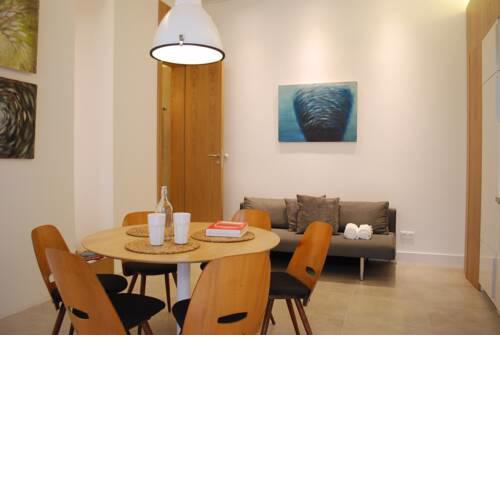 Stylish Studios Apartment in the City Center