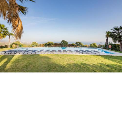 Stylish three bedroom townhouse Finca Cortesin