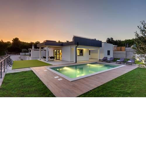 Stylish Villa with pool, rooftop and jacuzzi