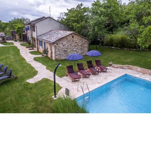 Stylish Villa with Swimming Pool in Pazin