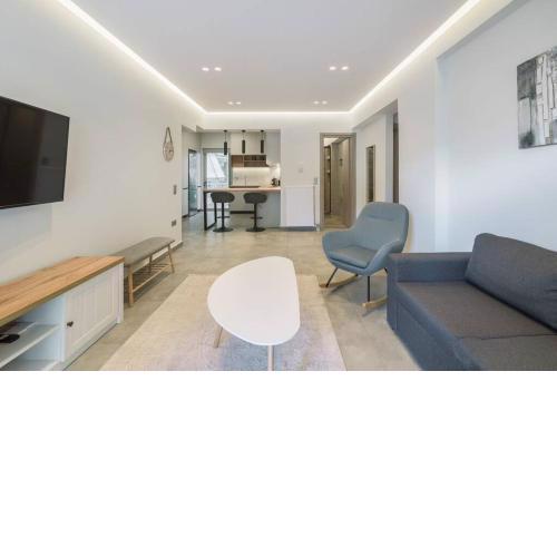 stylish zografou apartement