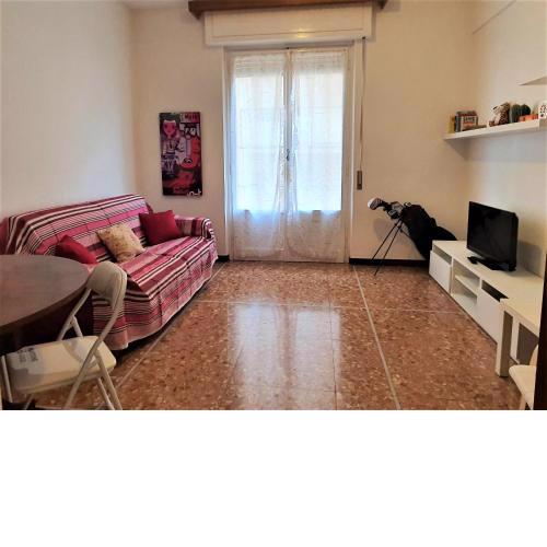 Su e Giù Levante