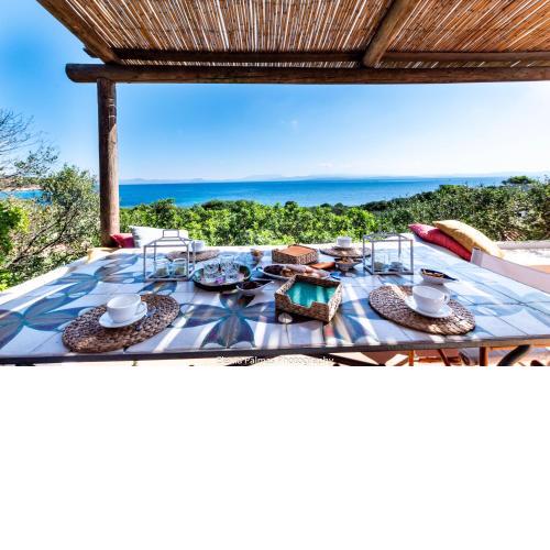 su mari su entu Isola di Sant'Antioco villa con accesso diretto al mare