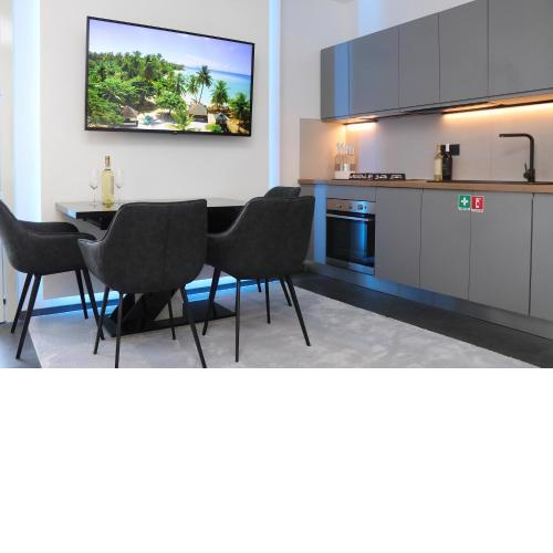 Suite Bazzoni-luxurious and tranquil getaway near city centre