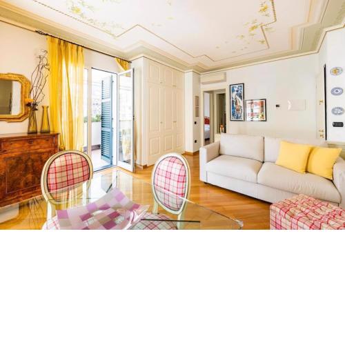 Suite in Centro Storico a Loano con GARAGE