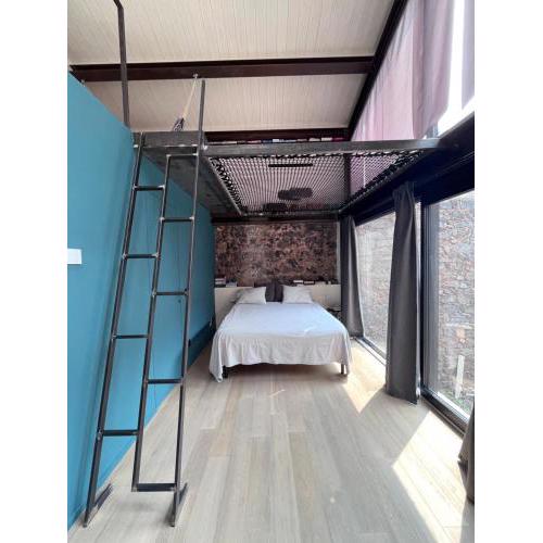 Suite in Loft in Catania