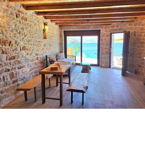 Suite of Villa Lagkadaki
