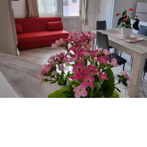 Sulla via del mare Apartment I.U.N R5045