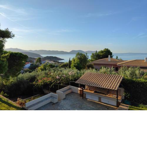 Summer Breeze Villa in Saronic Gulf