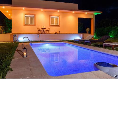 Summer Breeze Villa