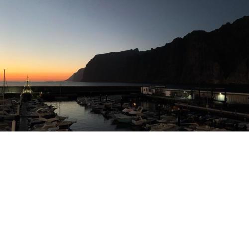 Summertime Sunset Los Gigantes