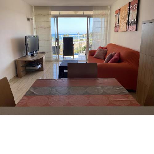 SUN AND BEACH LOVER LA PINEDA XXX