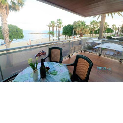 Sun Beach Mediterrani, en frente del Mar