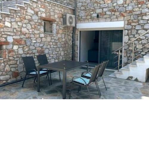 Sun-kissed Delight: New apartment in Nikiti!