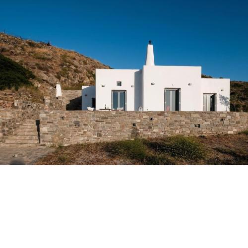 Sun & Stone- Modern Cycladic House