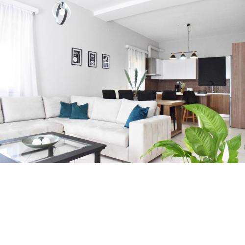 Sunbeam Village House- 5min from Falassarna Bch