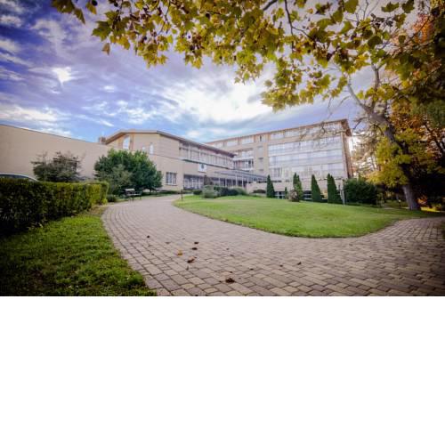 Sungarden Wellness & Conference Hotel
