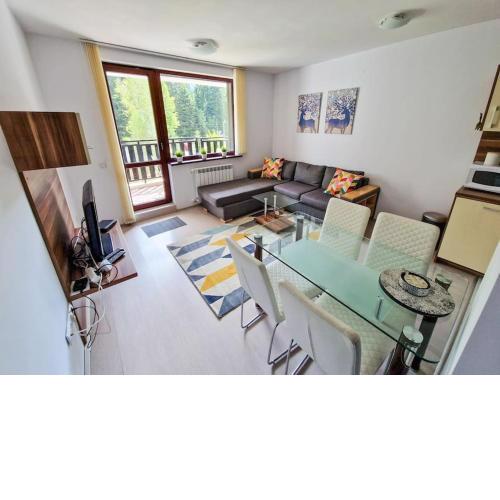 Sunny Apartment C25
