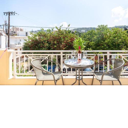 Sunny apartment near the centre of Chania