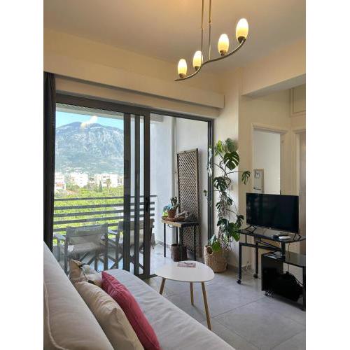 Ηλιόλουστο διαμέρισμα/ Sunny Apartment
