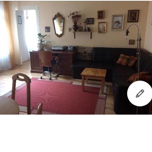 Sunny, central 2 bedroom apartment