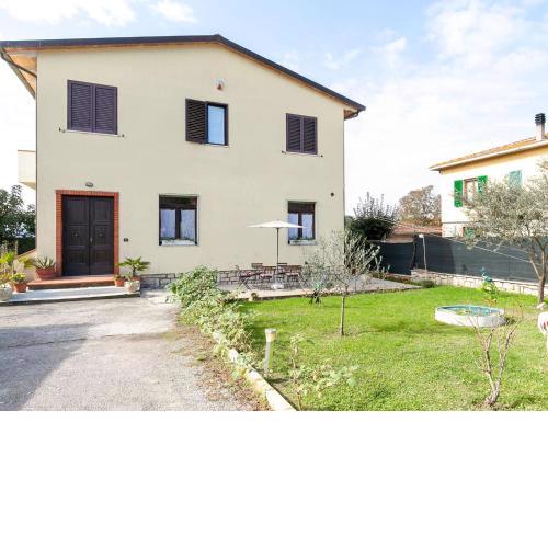 Sunny Holiday Home in Santa Maria with Private Pool