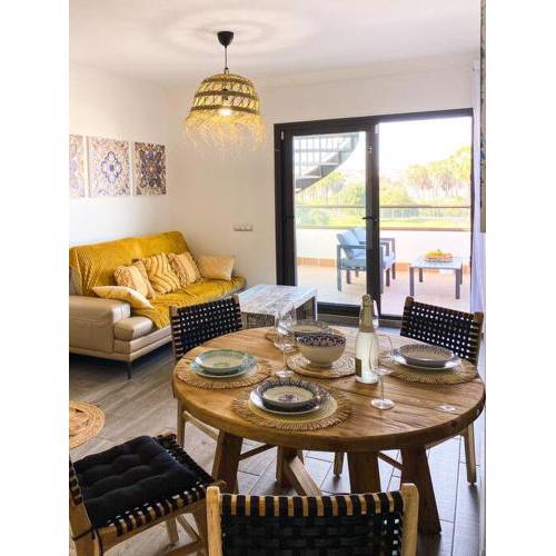 Sunny Luxury Apartment with two-level terrace, two swimming pools, next to golf course