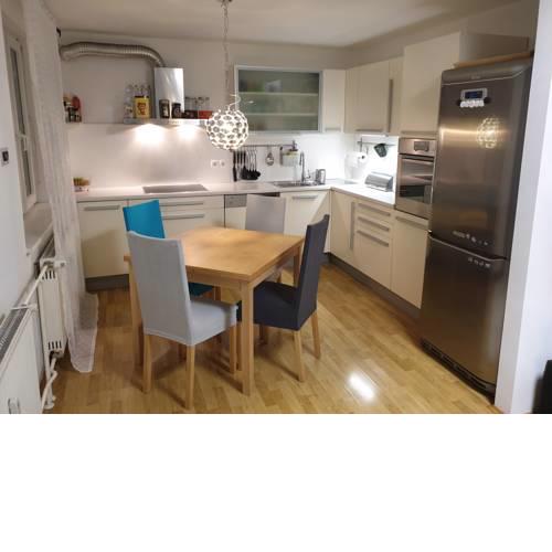 Sunny moderen apartment
