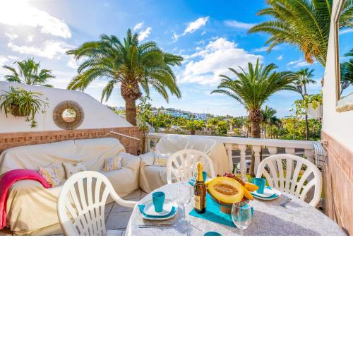 SUNNY OASIS GETAWAY