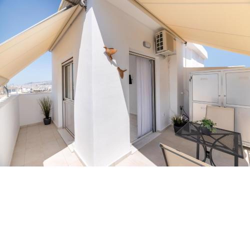 Sunny Topfloor Studio with amazing City-View