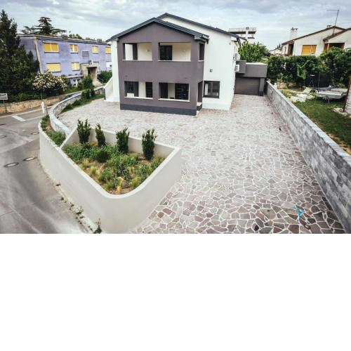 SunSea Apartments