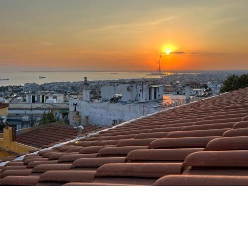 Sunset Apartment