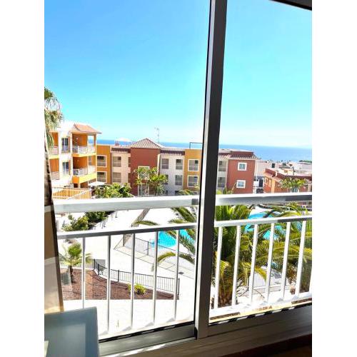 SUNSET DUPLEX IN CALLAO SALVAJE