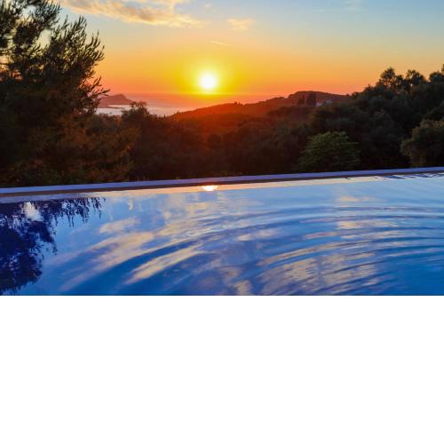 Sunset House