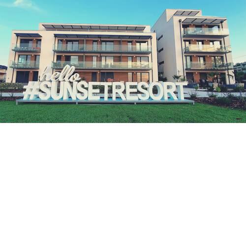 Sunset Resort Apartmanház