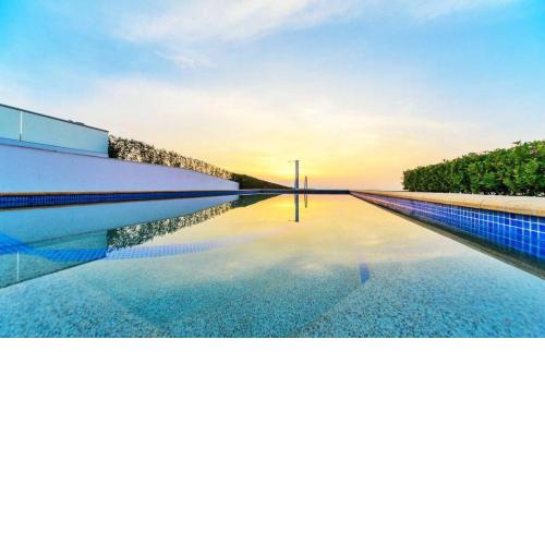 Sunset Villa