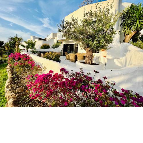 Superb Townhouse in Golden Mile