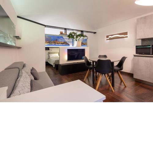 Sweet Apartment Machin
