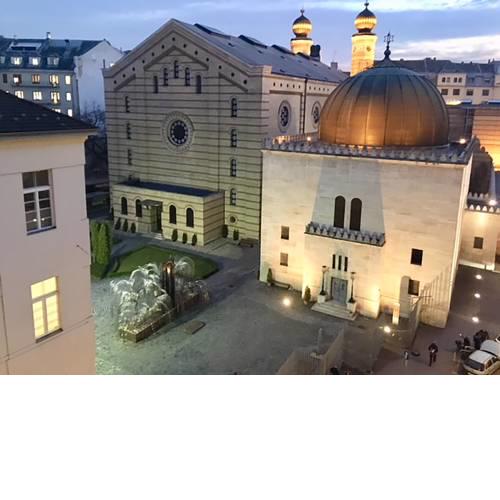 Synagogue View Deluxe Apartment Budapest