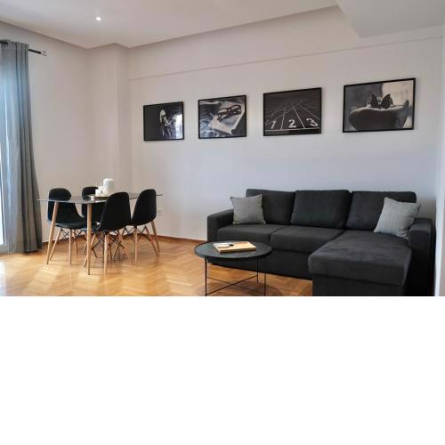SynPiraeus Apartments & Studios