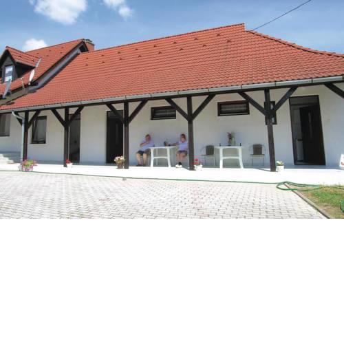 Szabadság utca-Zalavár
